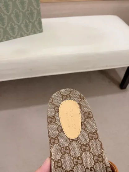 Gucci GG Canvas Slide Sandal Replica – Unisex Beige/Ebony - Image 6